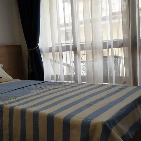 House Enjoy Камен-Бряг