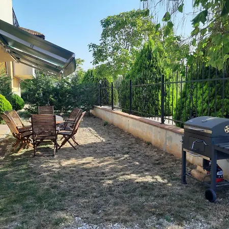 House Enjoy Вилла