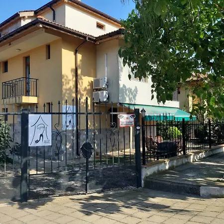 House Enjoy Вилла *